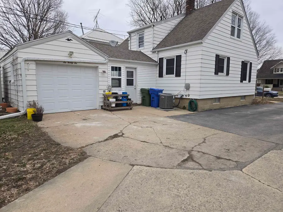 626 3rd st. E, Cresco, IA 52136 - #2