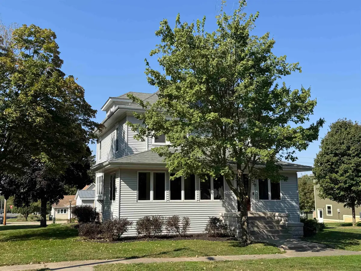 511 3rd Street, Parkersburg, IA 50665 - #1