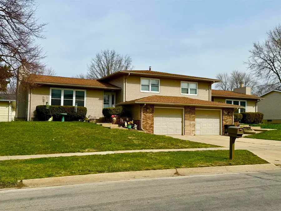 740-746 Olympic Drive, Waterloo, IA 50701 - #2