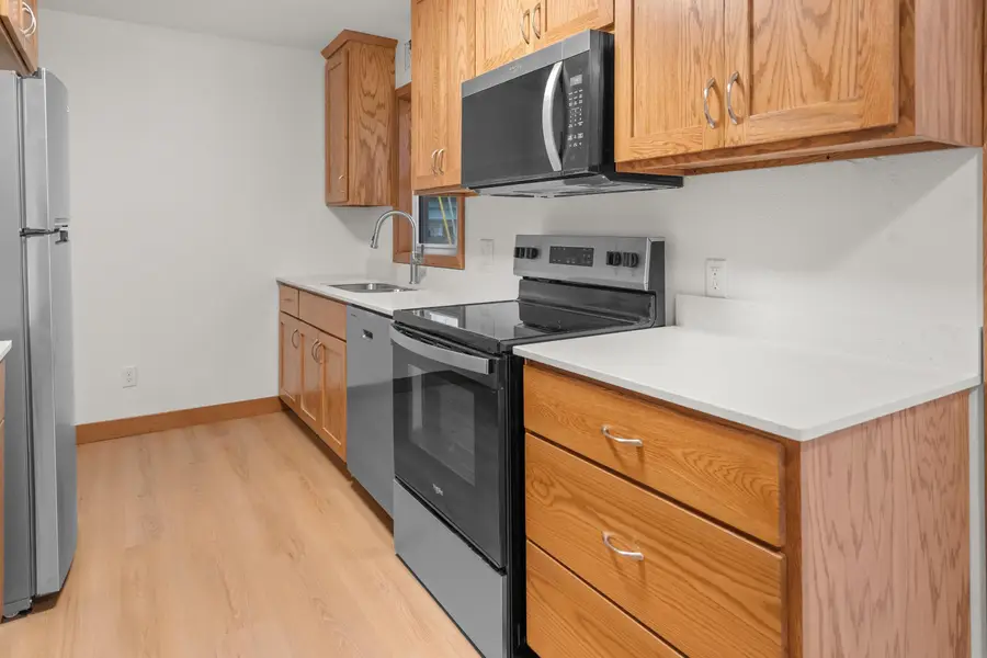 515 N Hartwell Avenue, New Hampton, IA 50659 - #2