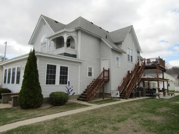 130 S River Park Drive, Guttenberg, IA 52052