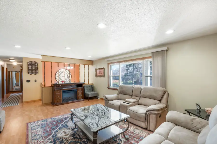 721 Locke Avenue, Waterloo, IA 50702 - #3