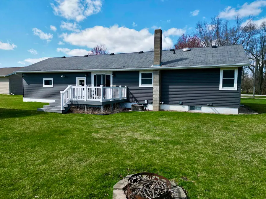 2532 River Road, Decorah, IA 52101 - #2