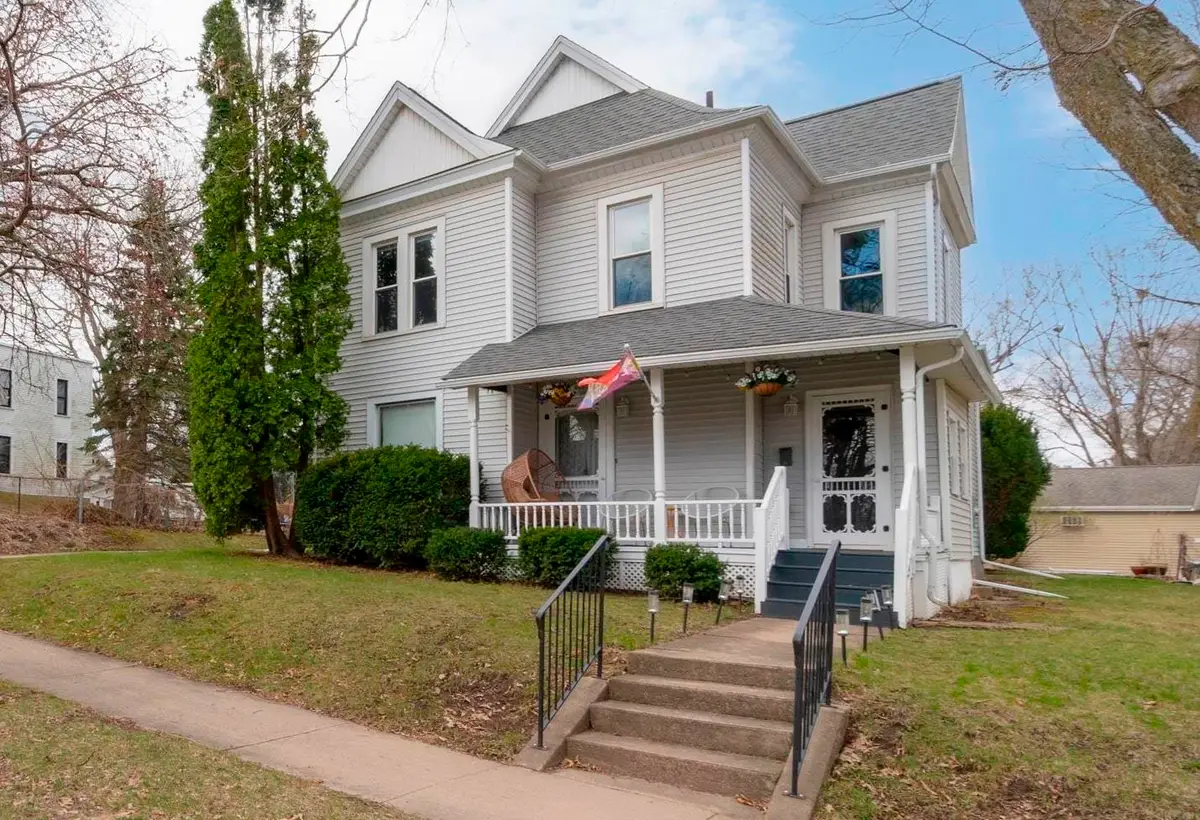 1207 Clay Street, Cedar Falls, IA 50613 - #1