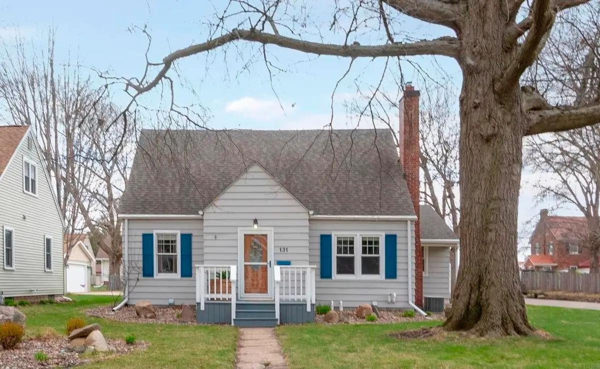 131 Rosebud Avenue, Waterloo, IA 50701 - #1