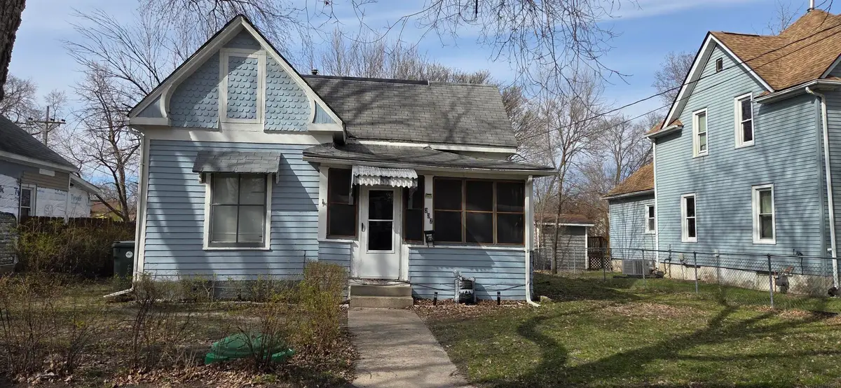 232 Center Street, Waterloo, IA 50703 - #1