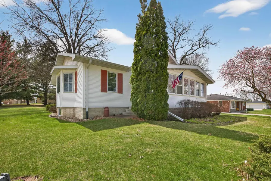 435 Martin Road, Waterloo, IA 50701 - #2