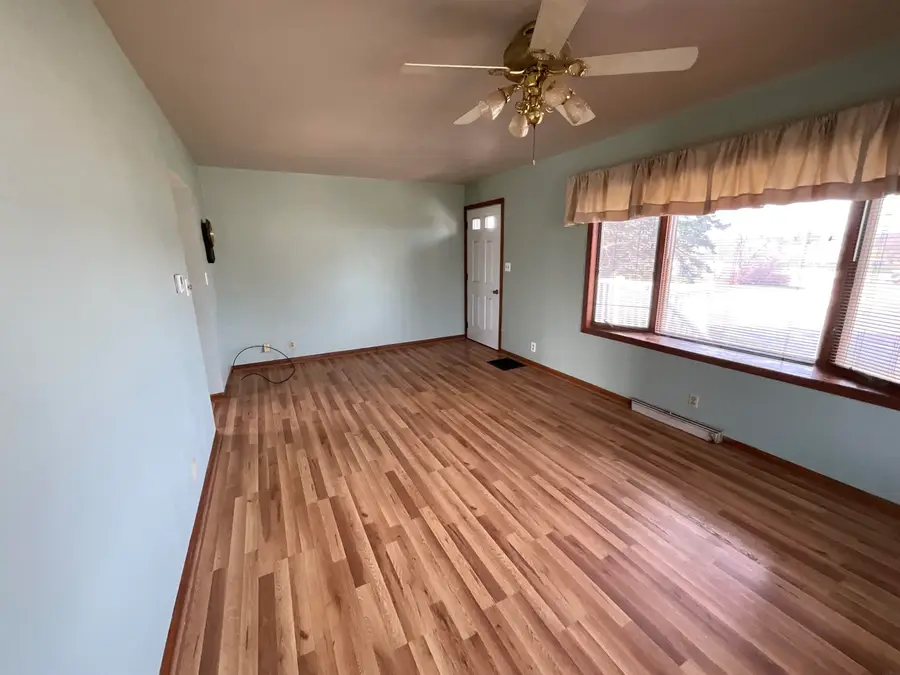 117 W Franklin Street, West Union, IA 52175 - #2