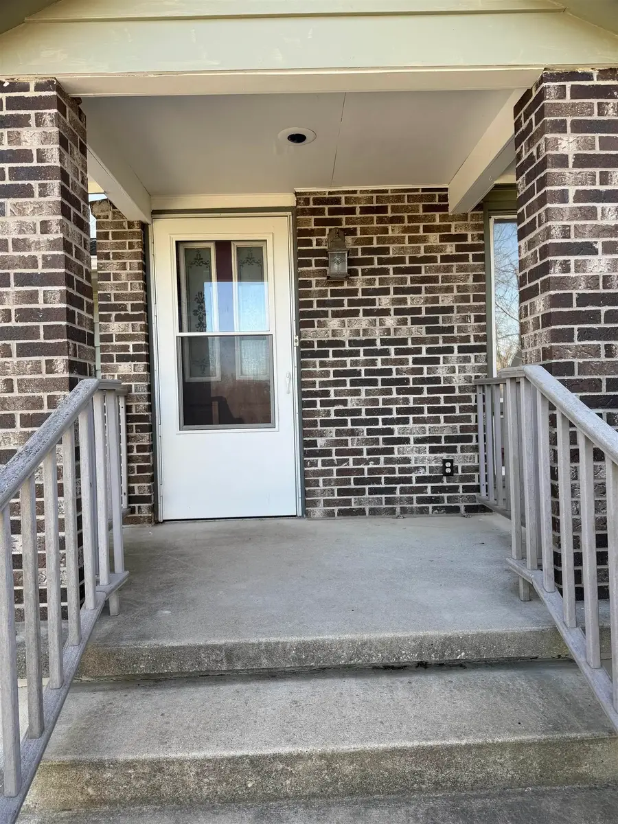 1106 Locust Road, Decorah, IA 52101 - #2