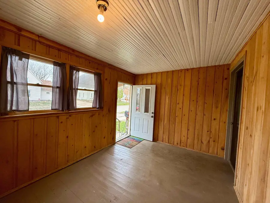 1620 River Street, Iowa Falls, IA 50126 - #2