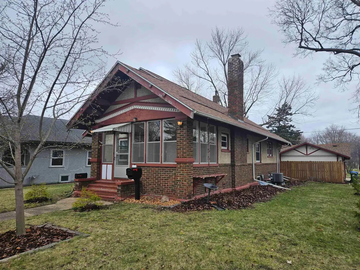 317 4th Avenue, Charles City, IA 50616 - #1