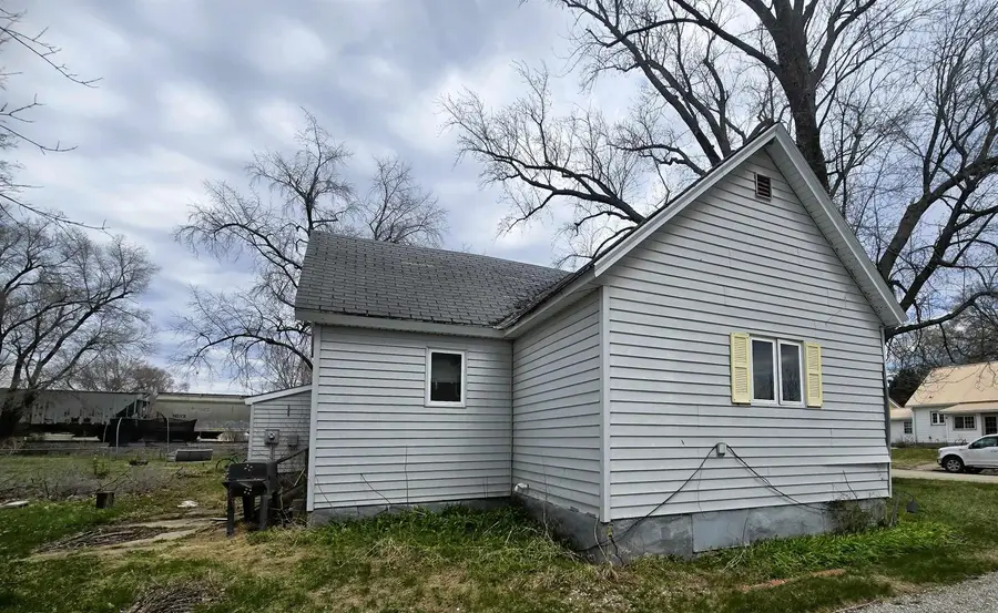 103 Sycamore Street, La Porte City, IA 50651 - #3