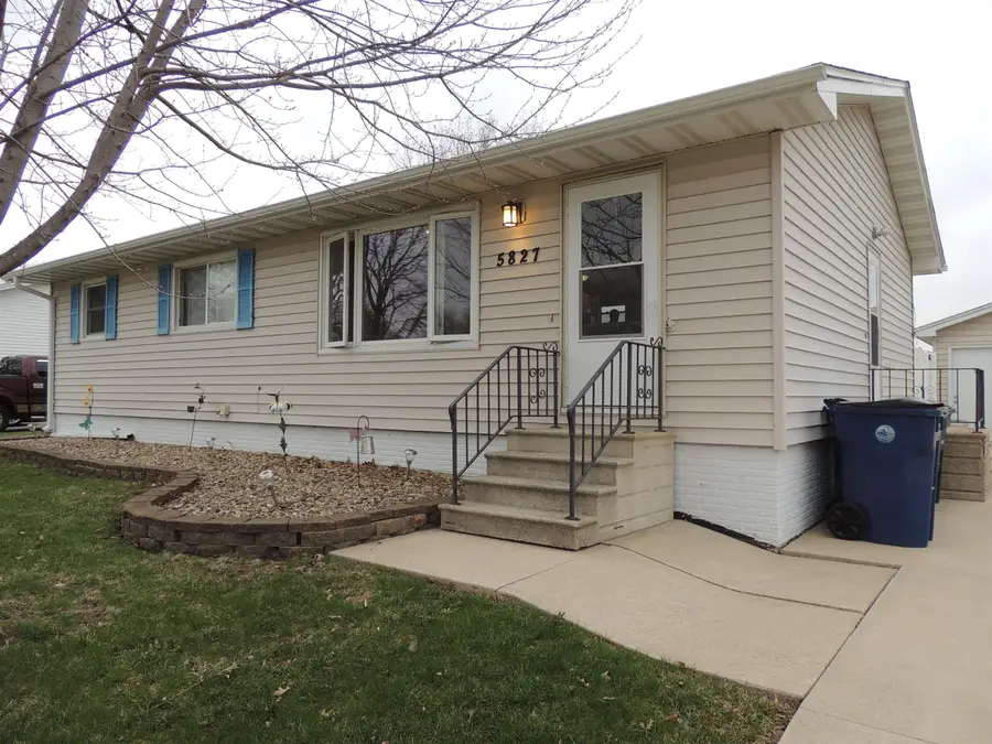 5827 Dahlia Boulevard, Waterloo, IA 50701 - #3