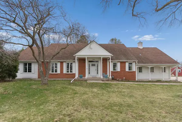 308 Clark Drive, Cedar Falls, IA 50613