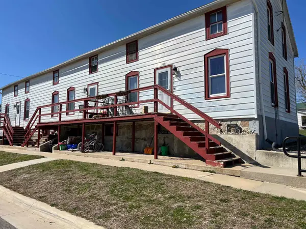 102 2nd Ave NW, Tripoli, IA 50676