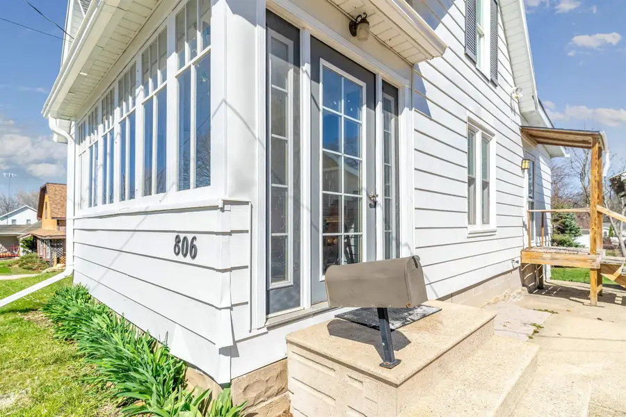806 Bluff St Street, Cedar Falls, IA 50613 - #3