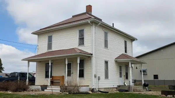 445 NW 8th Avenue, Waukon, IA 52172