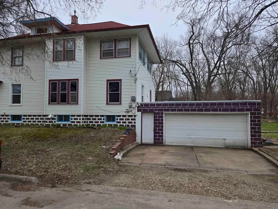 600 Cottage Street, Waterloo, IA 50703 - #3