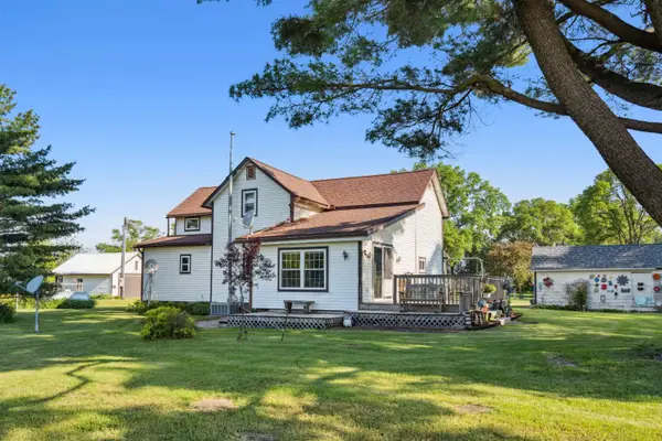 4063 Alberta Road, Strawberry Point, IA 52076
