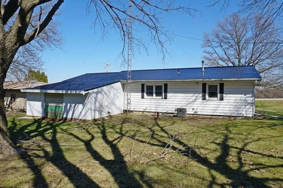 2075 Quail Avenue, Charles City, IA 50616 - #2