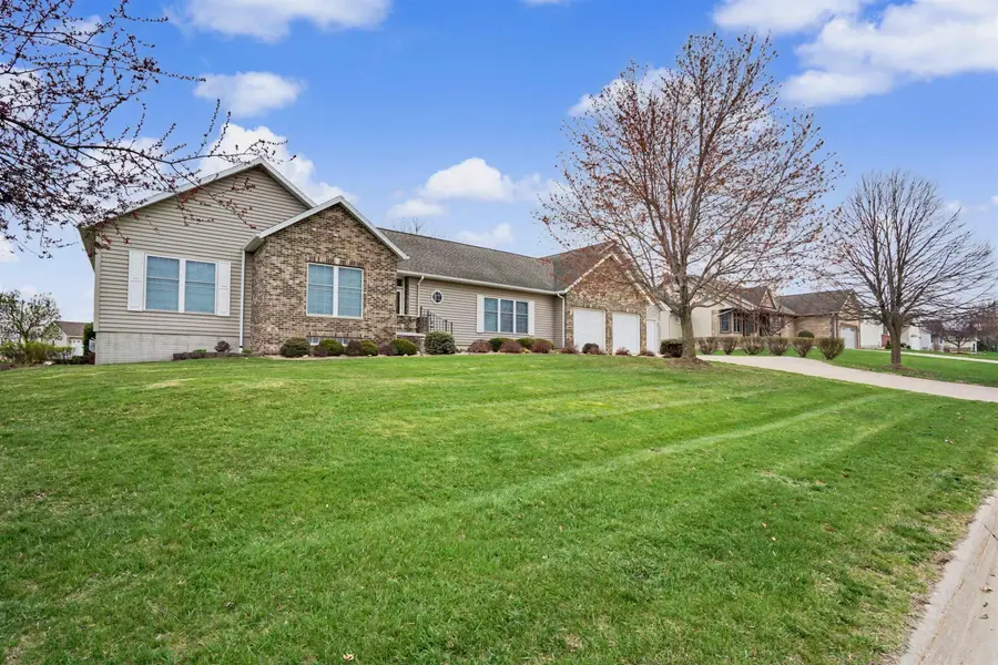 604 NE 15th Avenue, Independence, IA 50644 - #2