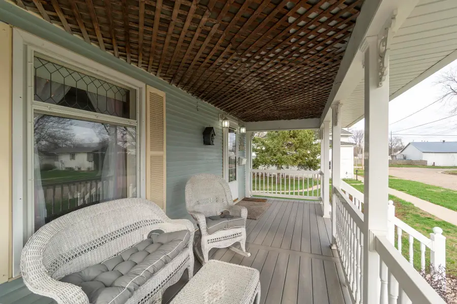 106 W 5th Street, Sumner, IA 50674 - #3