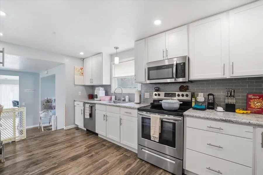 707 N Cherry Street, Shell Rock, IA 50670 - #2