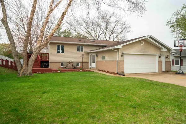 515 Bonita Boulevard, Cedar Falls, IA 50613