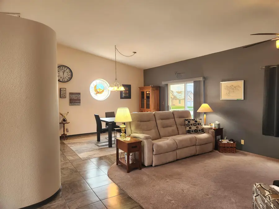 1727 W 18th Street #A, Cedar Falls, IA 50613 - #3