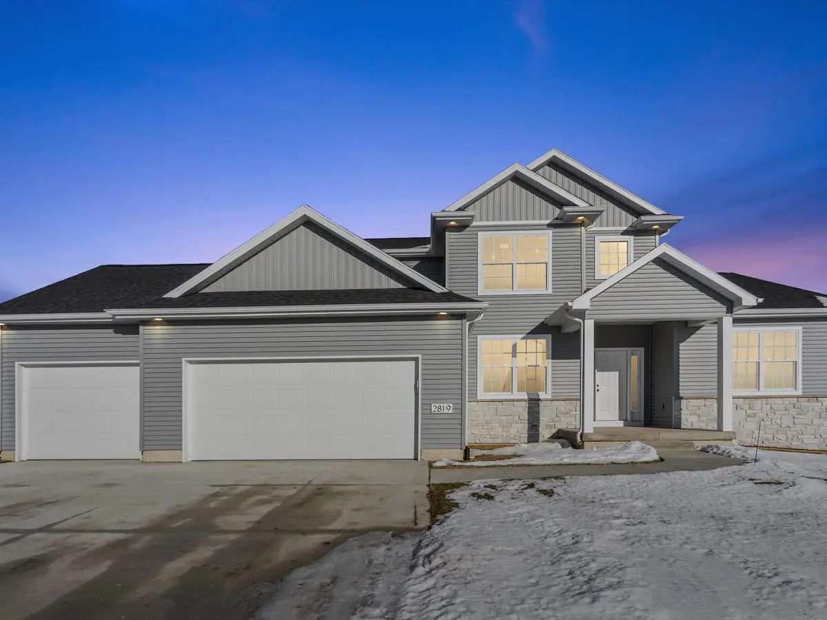 5429 Fernwood Drive, Cedar Falls, IA 50613 - #1