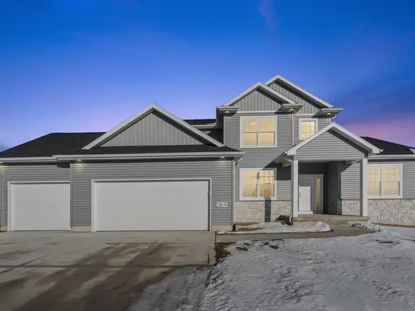 5429 Fernwood Drive, Cedar Falls, IA 50613