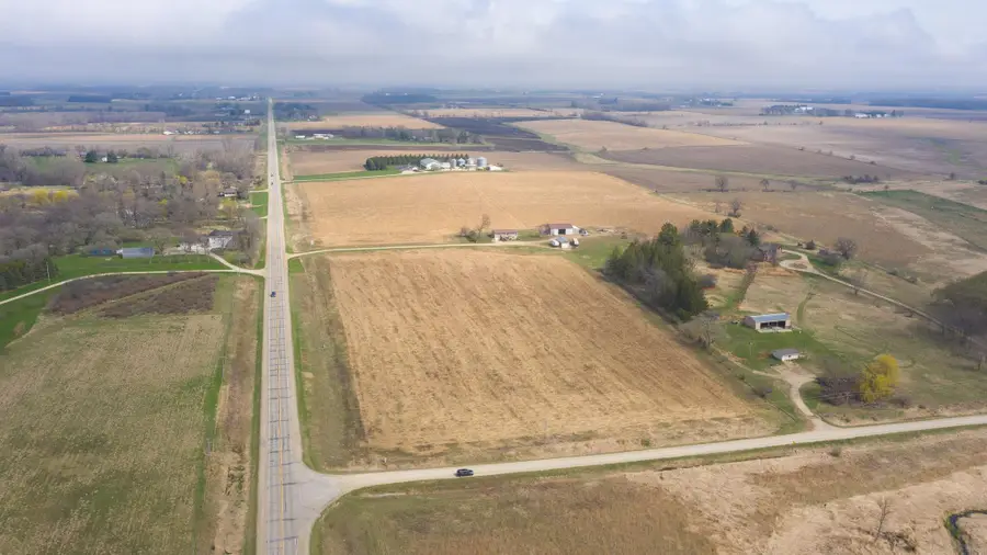 1760 Shadow, Charles City, IA 50616 - #2