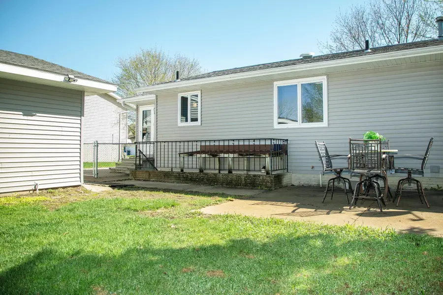 4754 Edgebrook Drive, Waterloo, IA 50701 - #3