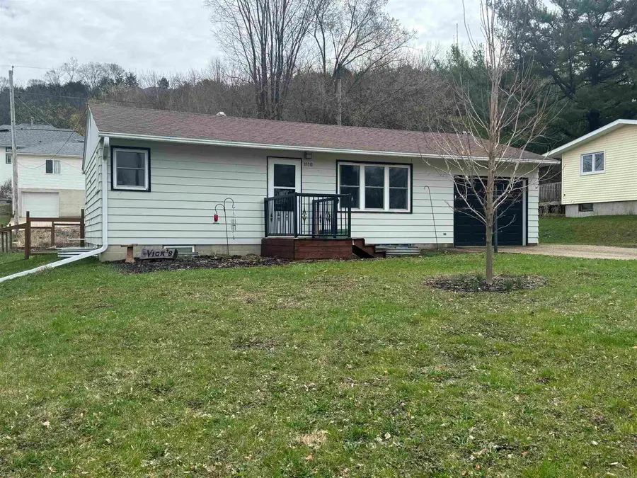 1110 S Mill Street, Decorah, IA 52101 - #2