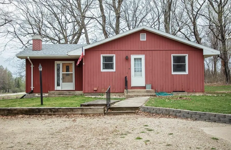 2525 155th Street, Floyd, IA 50435 - #3