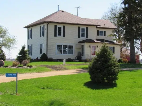 19979 200th Avenue, Monticello, IA 52310