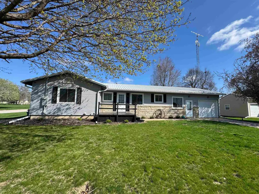 1111 5th Avenue, Ackley, IA 50601 - #2