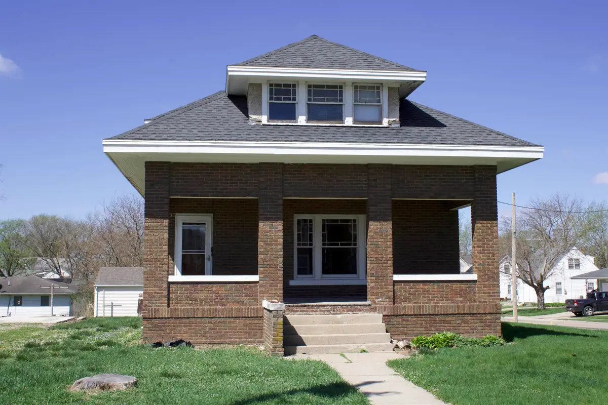 713 S Adams Street, Wellsburg, IA 50680 - #1