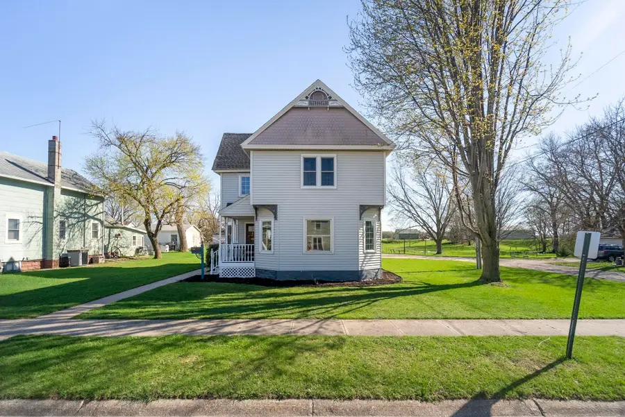 413 Wapsie Street, Sumner, IA 50674 - #2