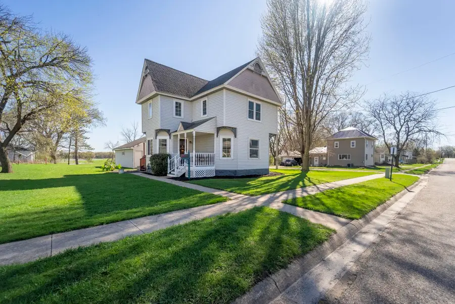 413 Wapsie Street, Sumner, IA 50674 - #3