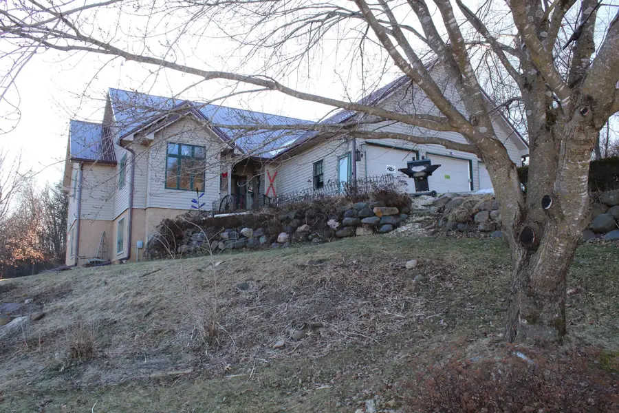 2565 143rd Ave, Decorah, IA 52101 - #3