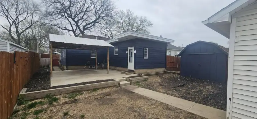 935 Adrian, Waterloo, IA 50703 - #2