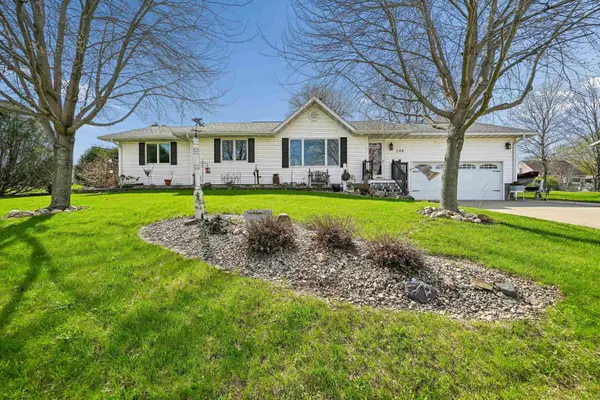 201 Elm Street, Waverly, IA 50677