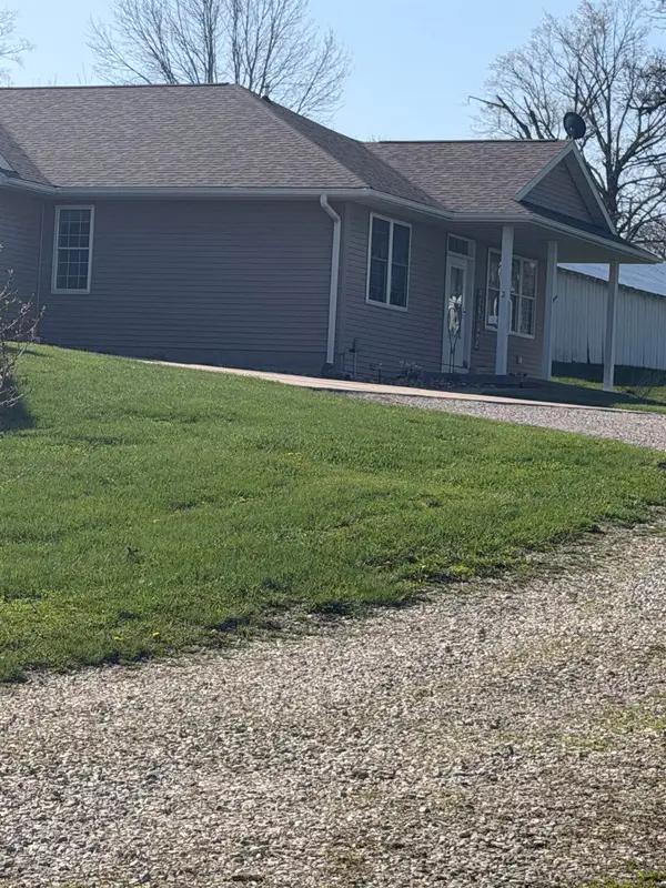 206 Walnut Street #3, Traer, IA 50675
