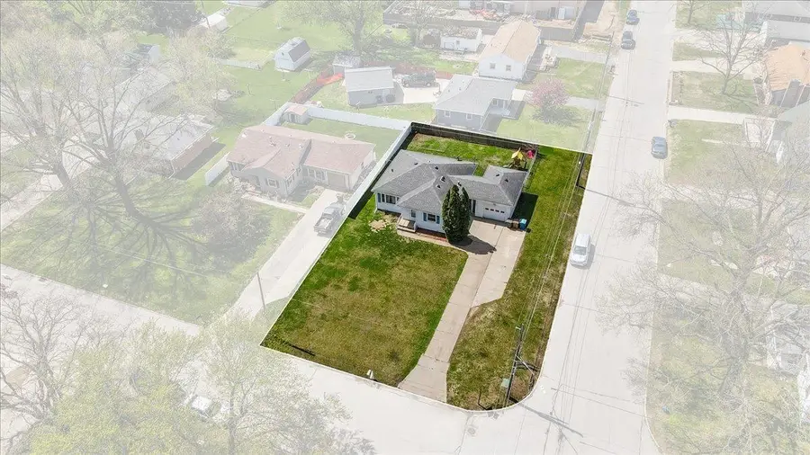 257 Fairfield Street, Waterloo, IA 50703 - #3