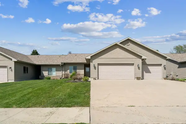 230 Schumacher Boulevard, Denver, IA 50622
