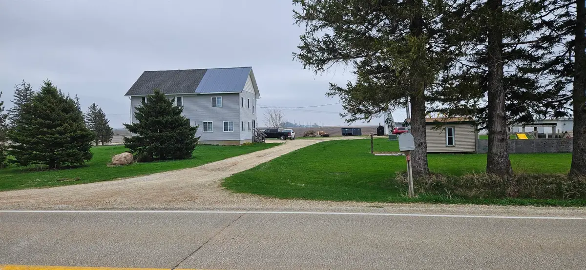 2806 Union Avenue, Fredericksburg, IA 50630 - #1