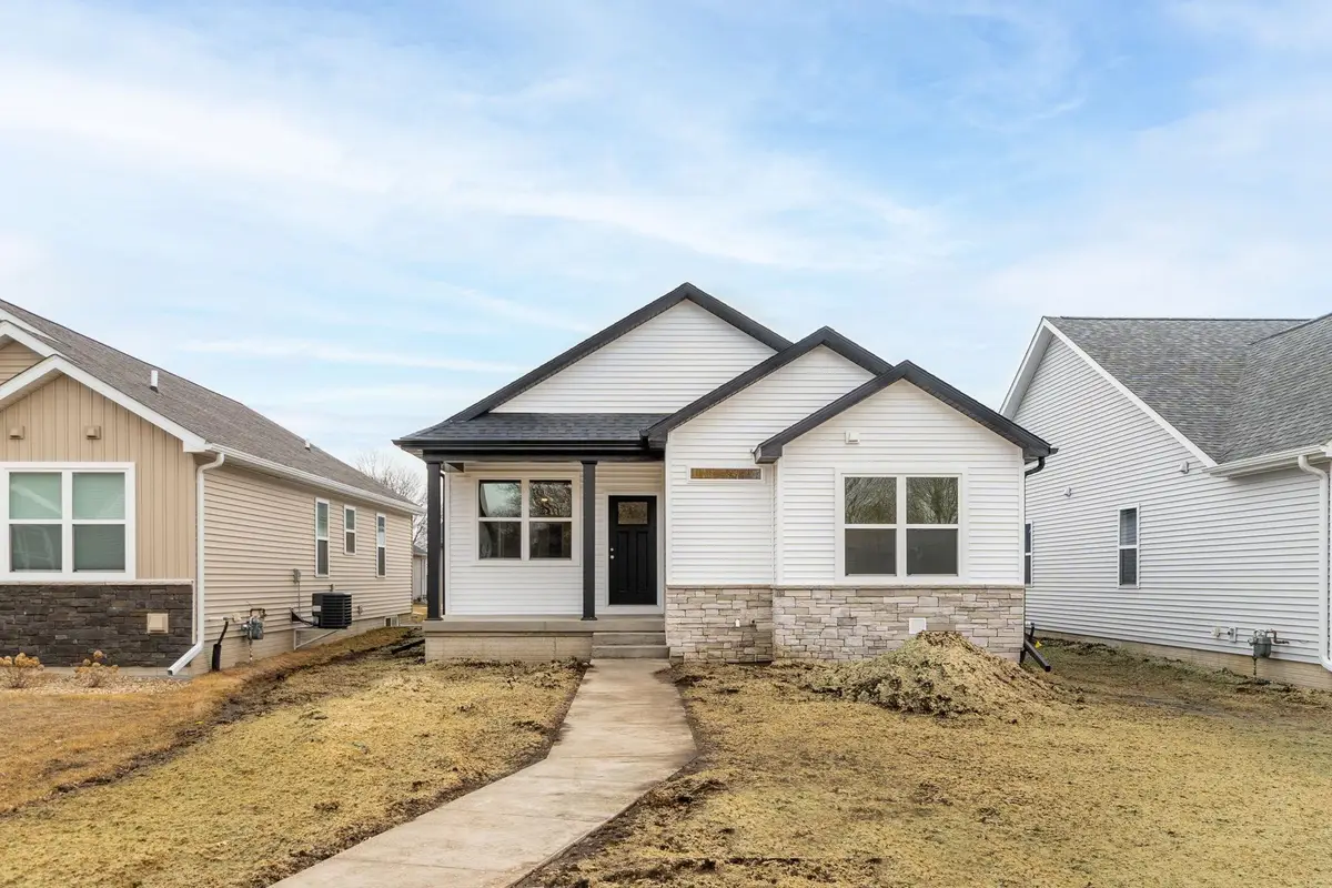 116 Axlewood Drive, Waterloo, IA 50701 - #1