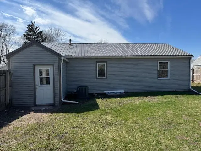 309 Elaine Drive, Waterloo, IA 50707 - #3