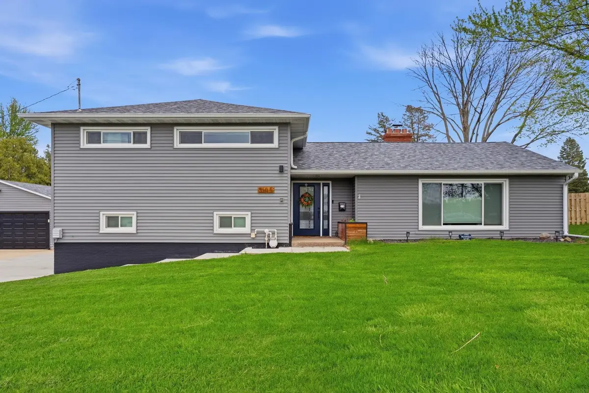 3105 Ansborough Avenue, Waterloo, IA 50701 - #1